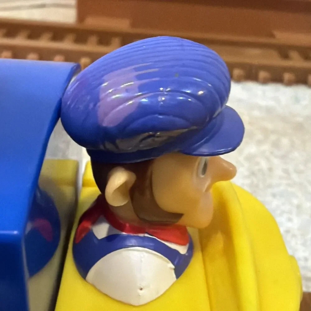 PAW Patrol Adventure Bay Railway Train Set + 4 Figures Rubble, Skye, Chase, etc